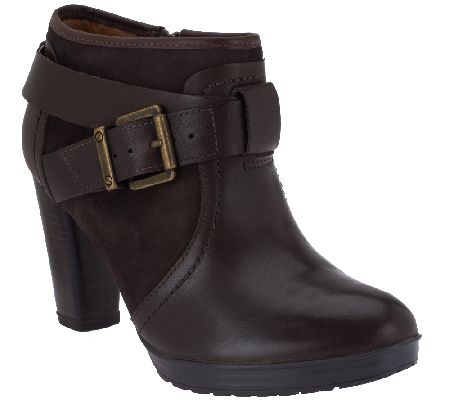 clarks artisan boots