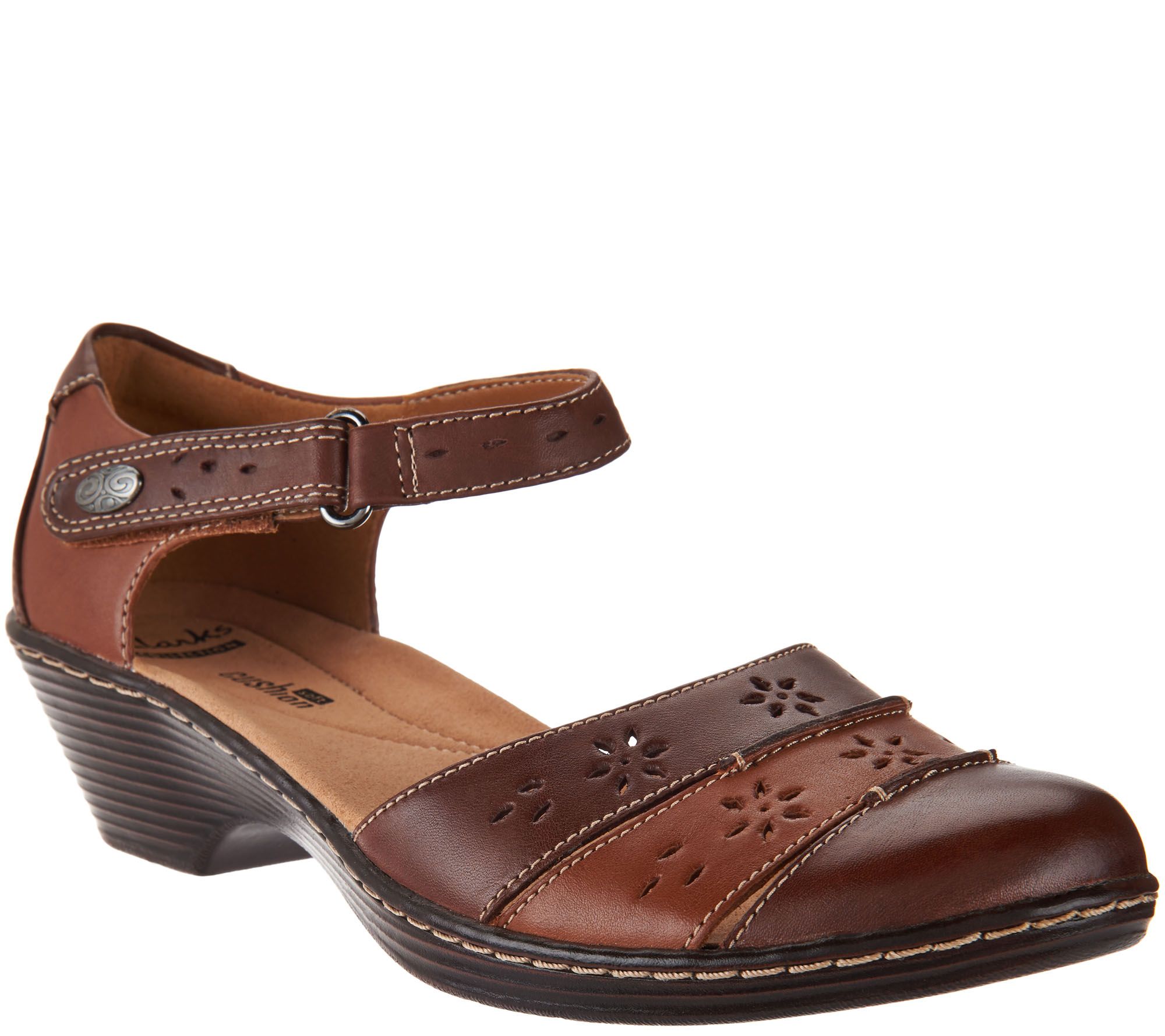 clarks closed toe sandals for women