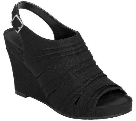 aerosoles plush around wedge heel