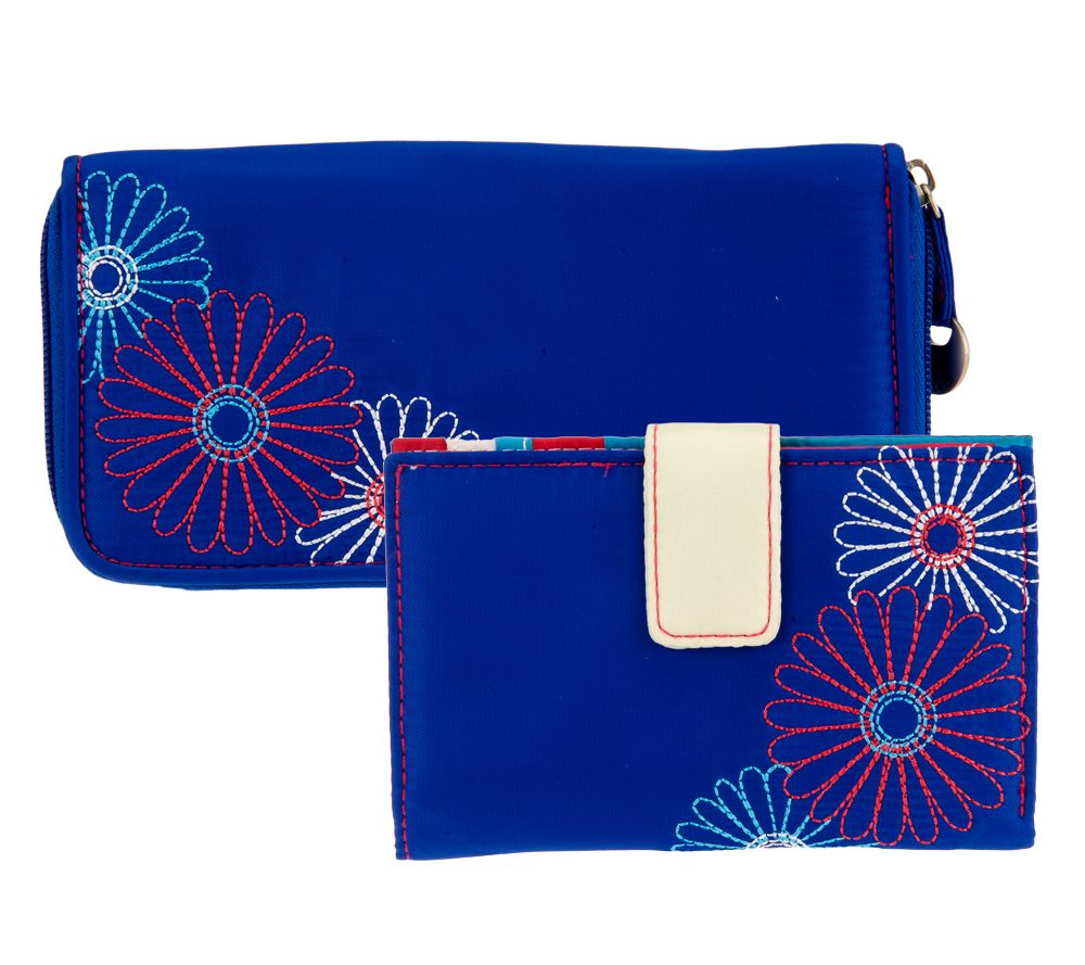 Travelon Nylon RFID Daisy Wallet Page 1 —