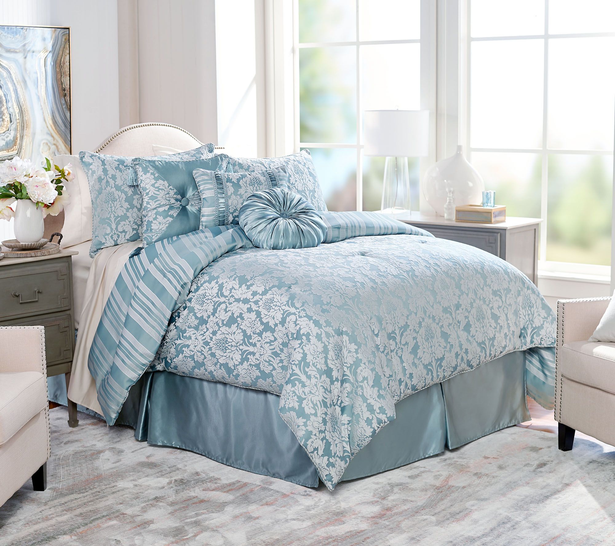 Northern Nights Jacquard Reversible 7 Piece Full Comforter Set Page 1