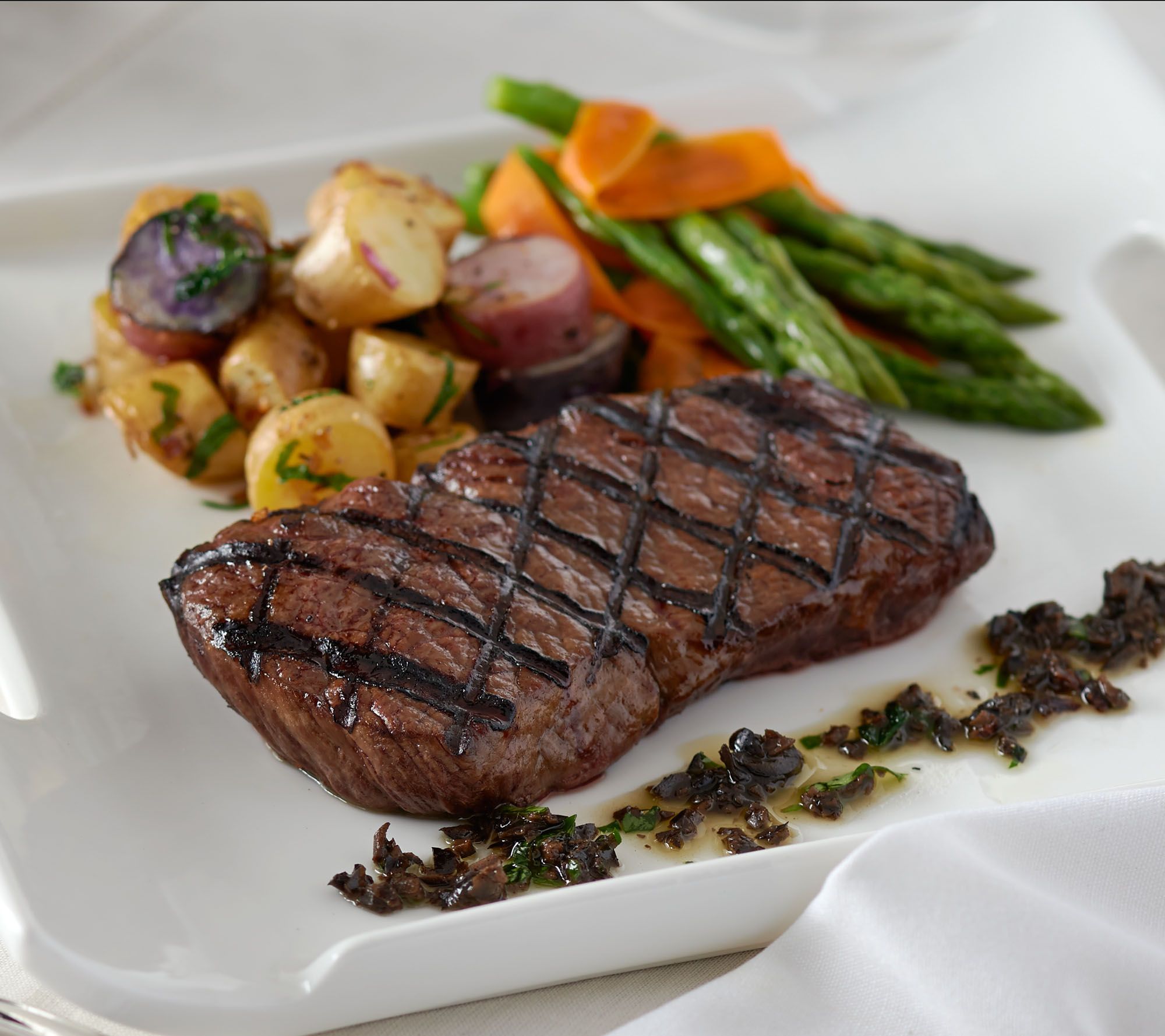 Rastelli Market Fresh (8) 6 oz. Black Angus Sirloin Steaks Auto