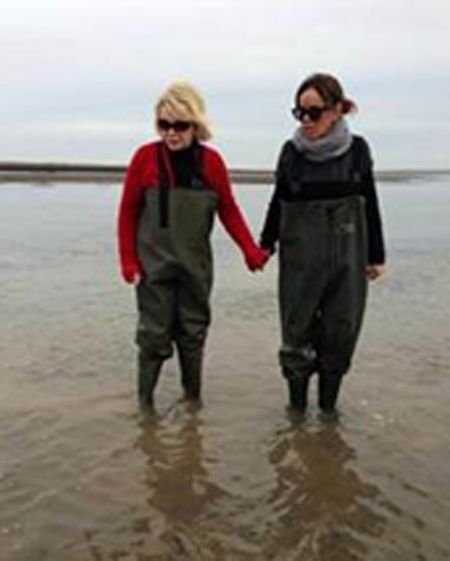 Joan and Melissa oyster farming