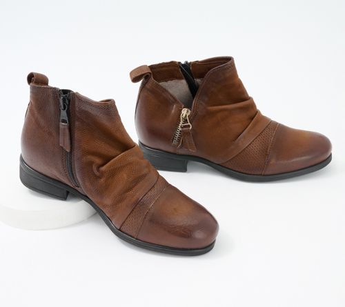 Botas Anchas de Cuero con Cierre Lateral Miz Mooz
