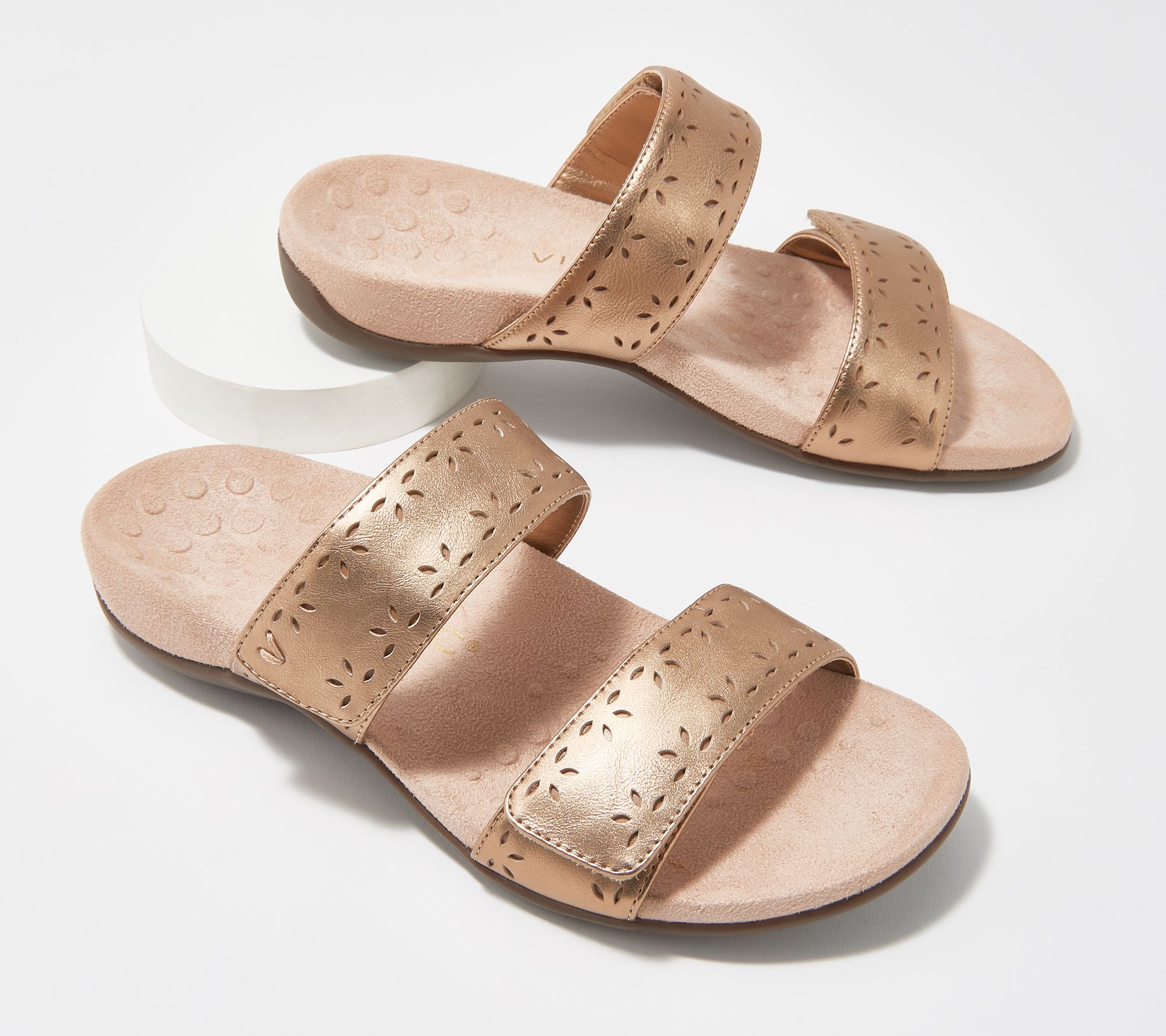 who sells vionic sandals