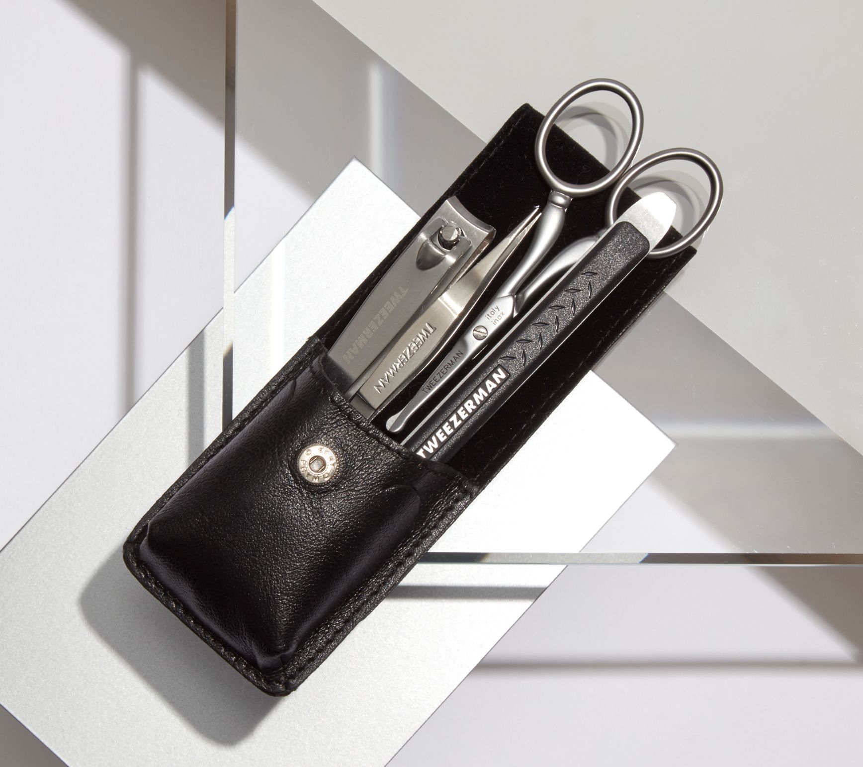 Tweezerman Men's Essential Grooming Kit