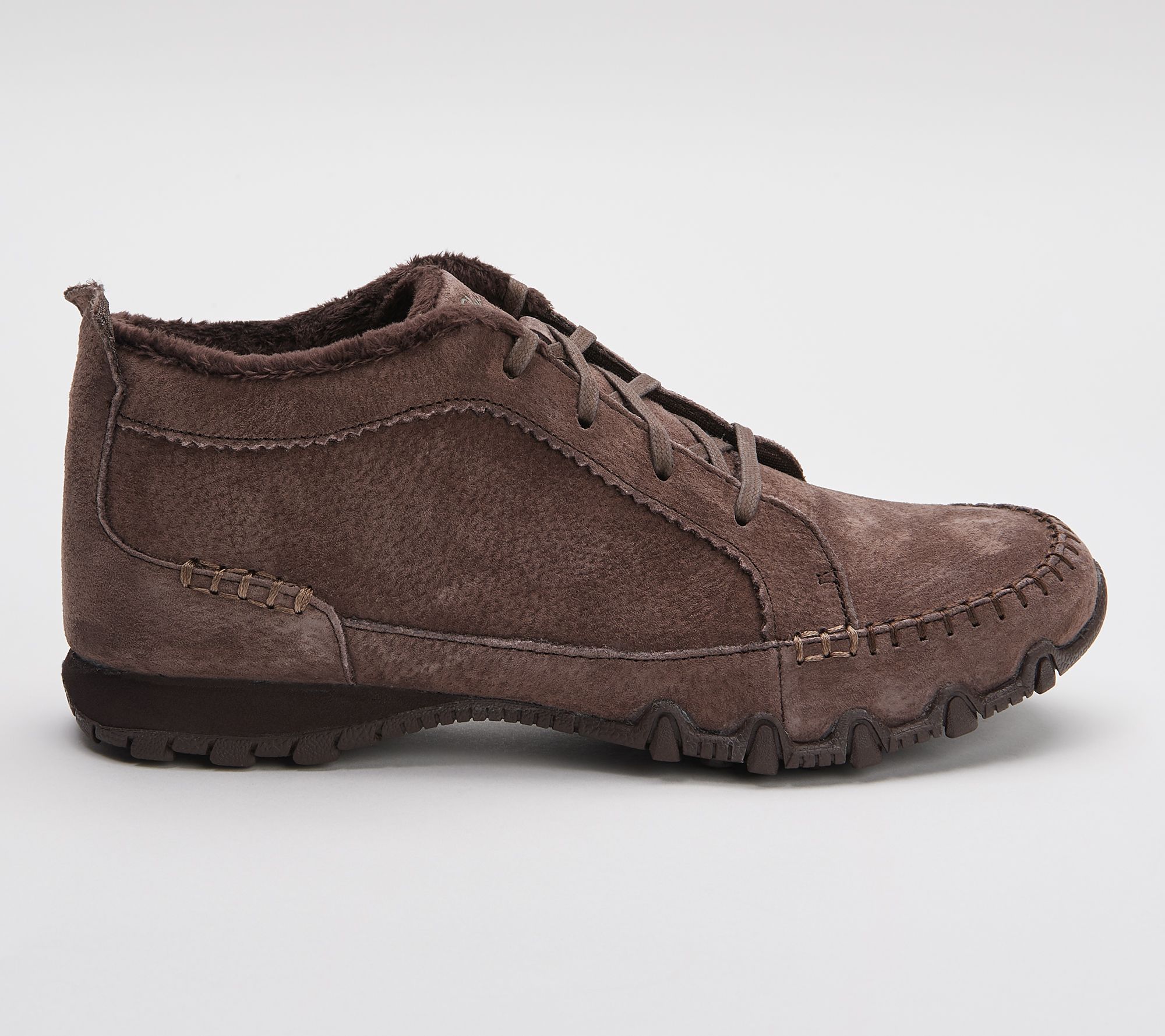 skechers relaxed fit bikers lineage chukka boot