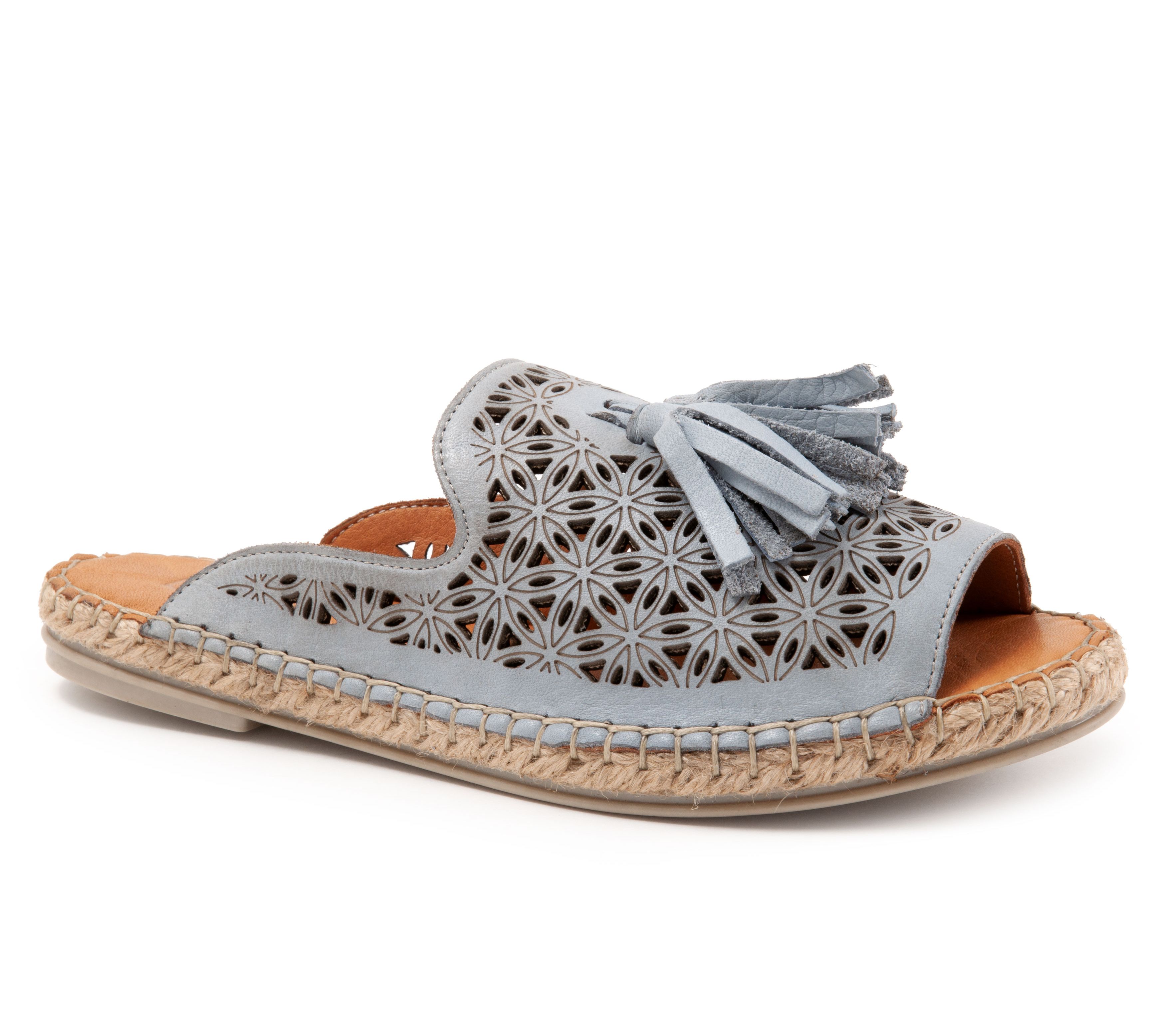 Bueno Women's Naven Sandals