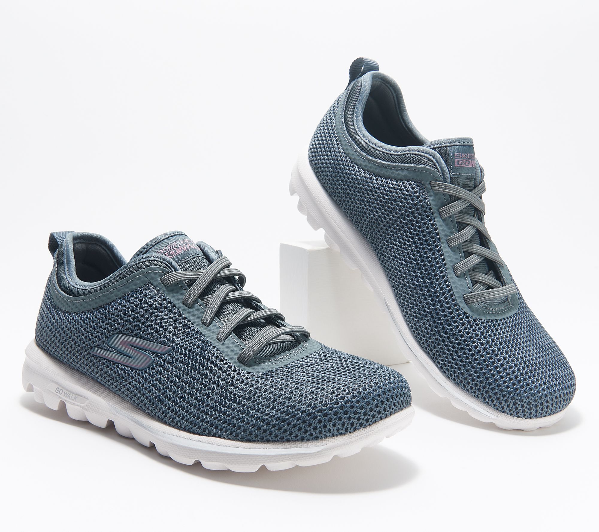 skechers be lite classic fit bungee