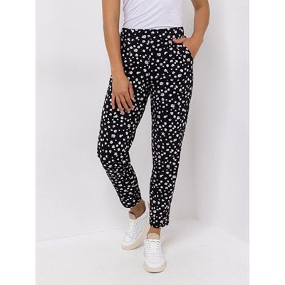 Green Cotton by Peter Hahn Hose konische Form Style Karla