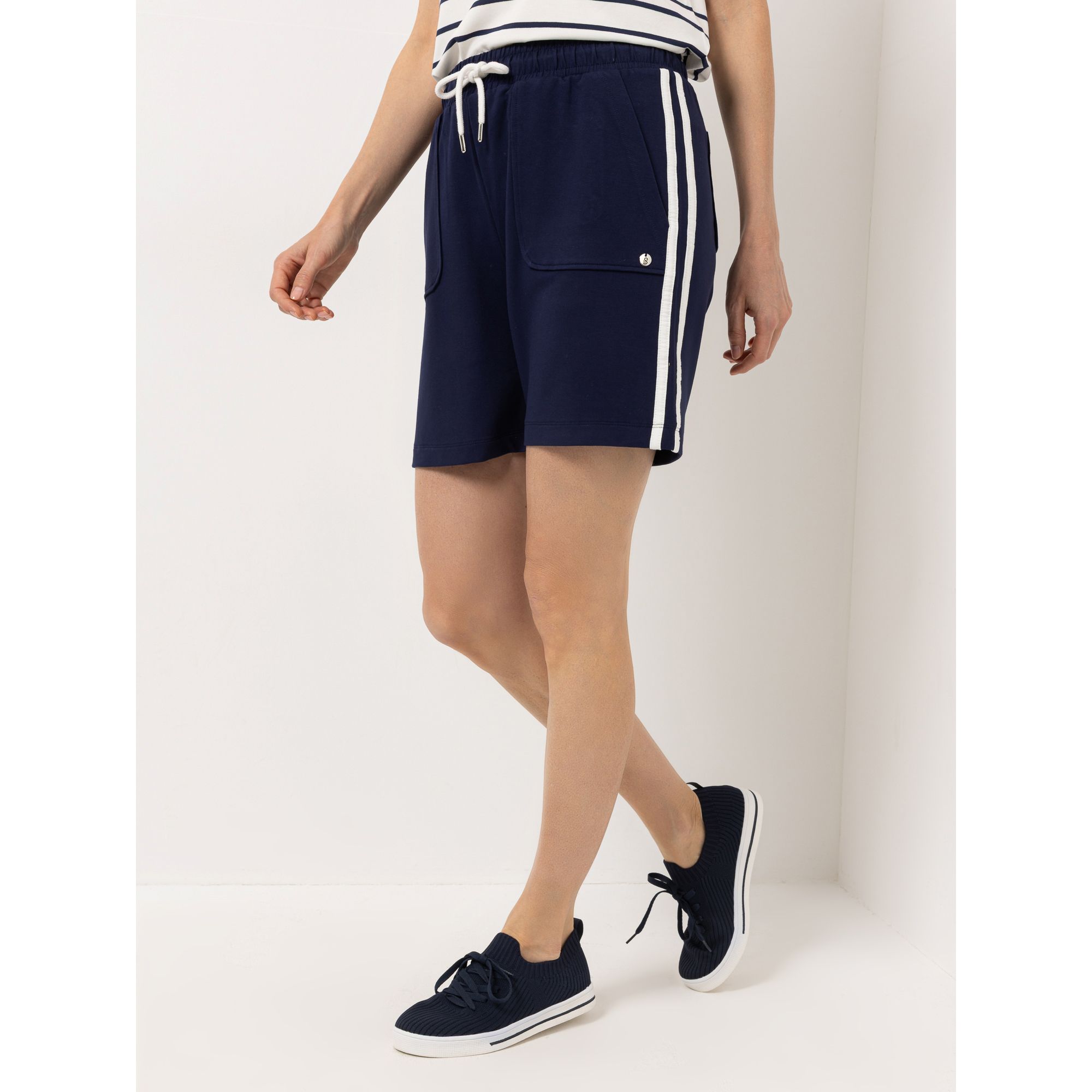 STRANDFEIN Sweatshorts Gummibund mit Kordel seitliche Tapes gerades Bein