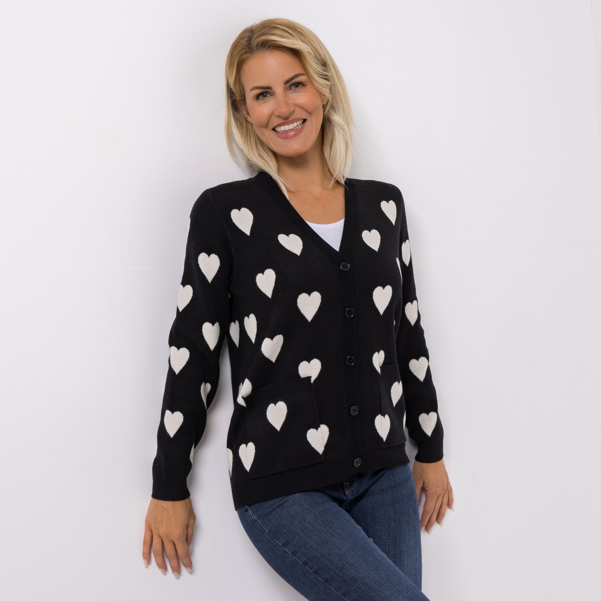 ANNI FOR FRIENDS Cardigan Amore Rippenbundabschlüsse Herz-Muster figurumspielend