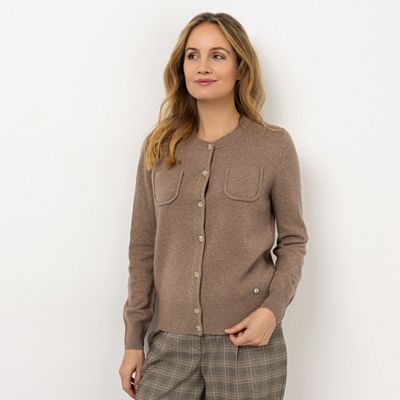 Thumbnail - STRANDFEIN Strickjacke Rundhalsausschnitt aufgesetzte Taschen figurumspielend