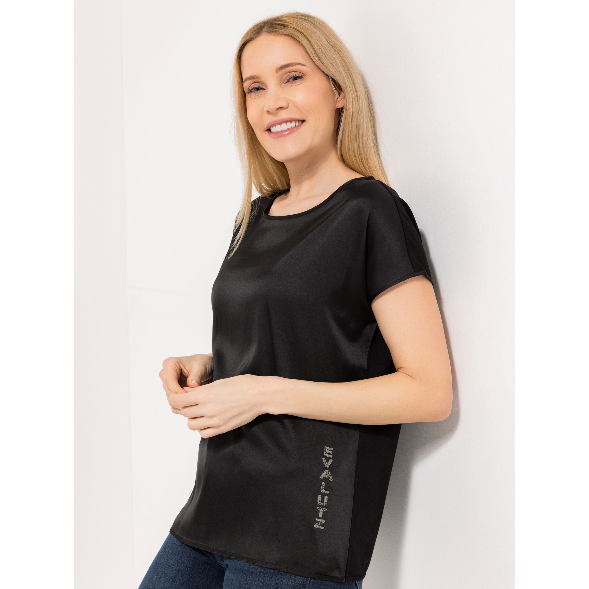 EVA LUTZ Blusenshirt Logo-Applikation mit ECOVERO Viskose figurumspielend