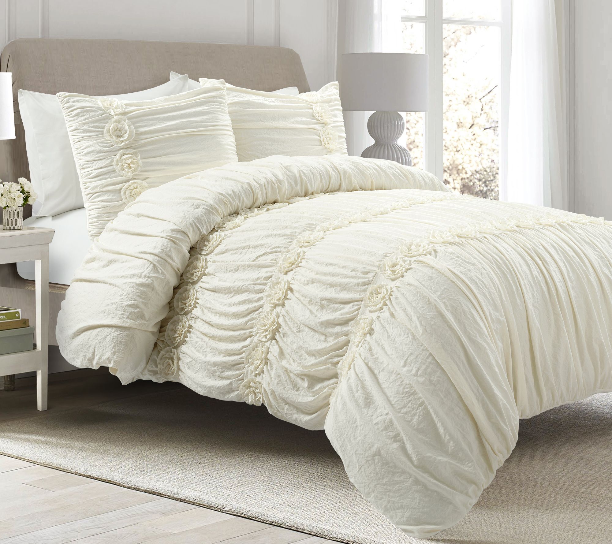 Darla 3Piece Full/Queen Comforter Set by LushDecor