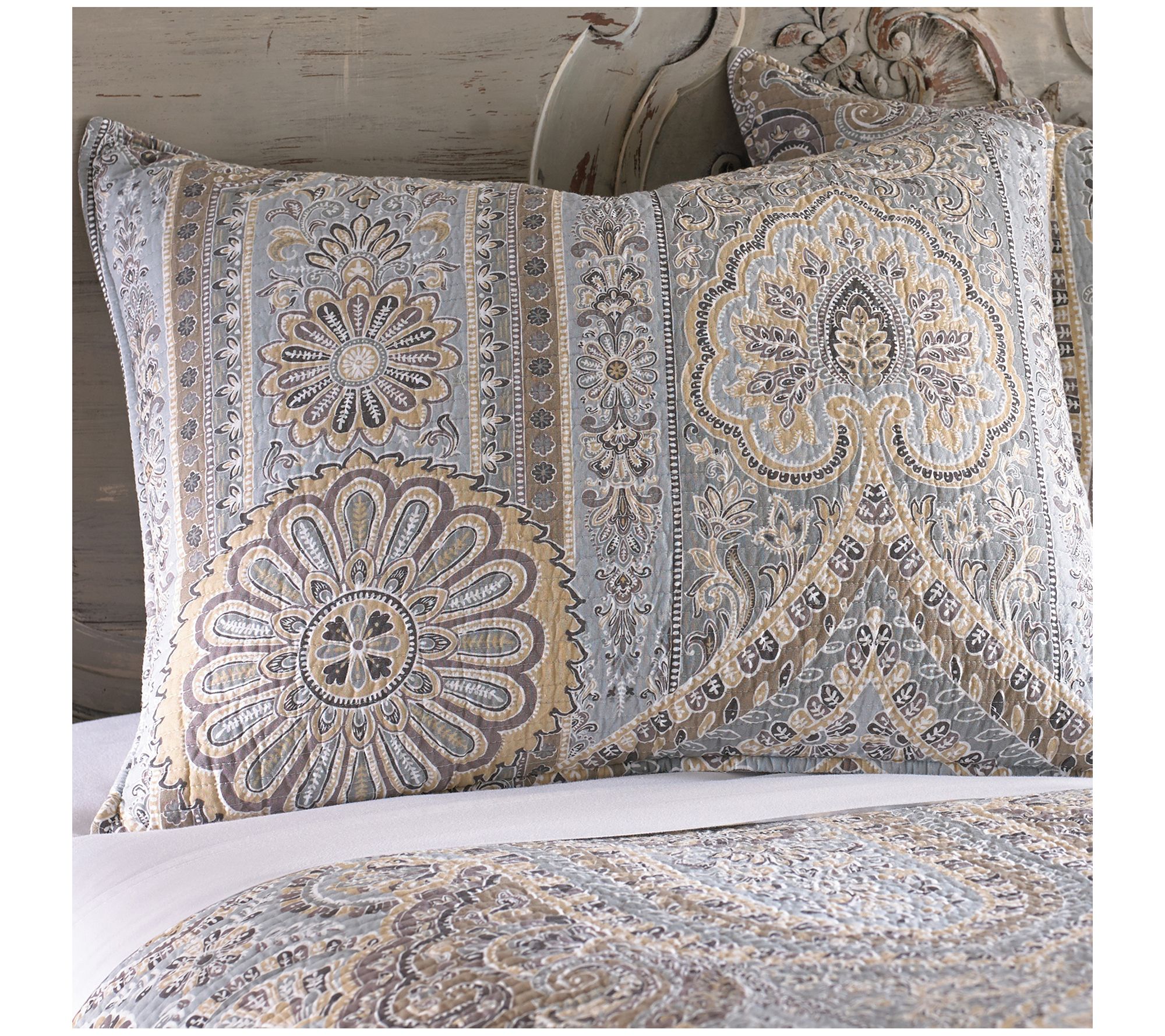 Levtex Home Casablanca 3-Piece King/Cal King Quilt Set