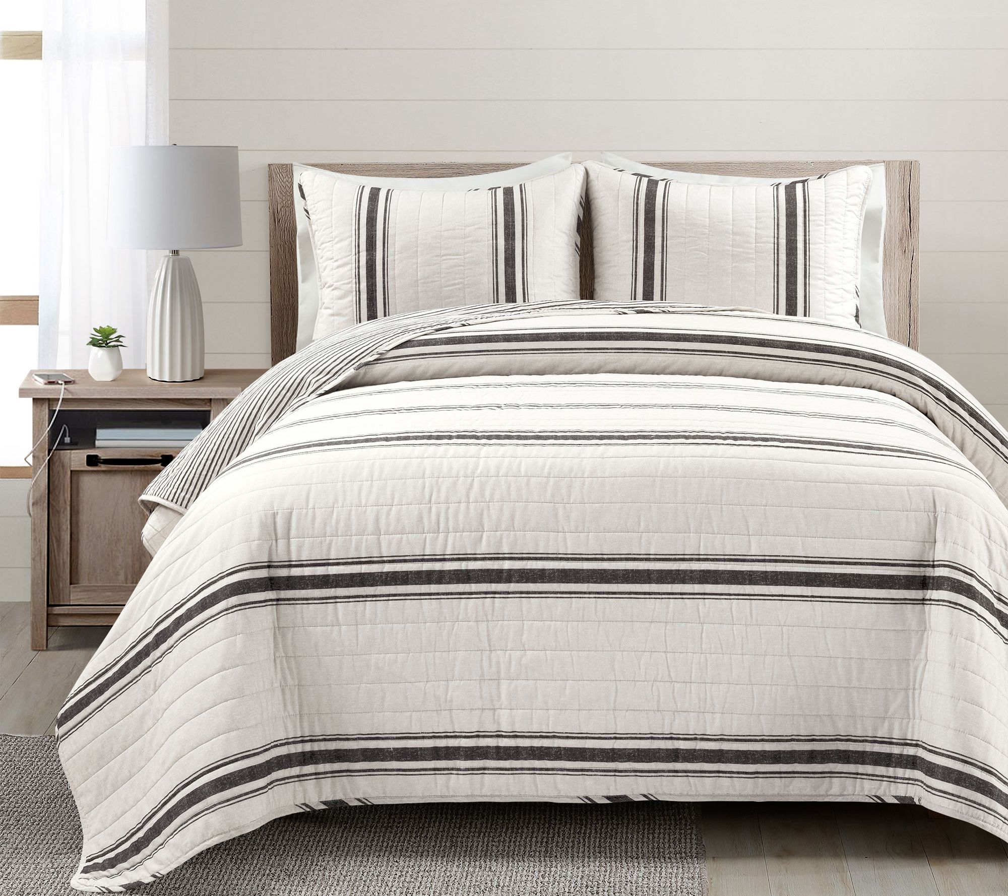 Farmhouse Stripe Oversized Quilt Set F/Q by Lus h Decor