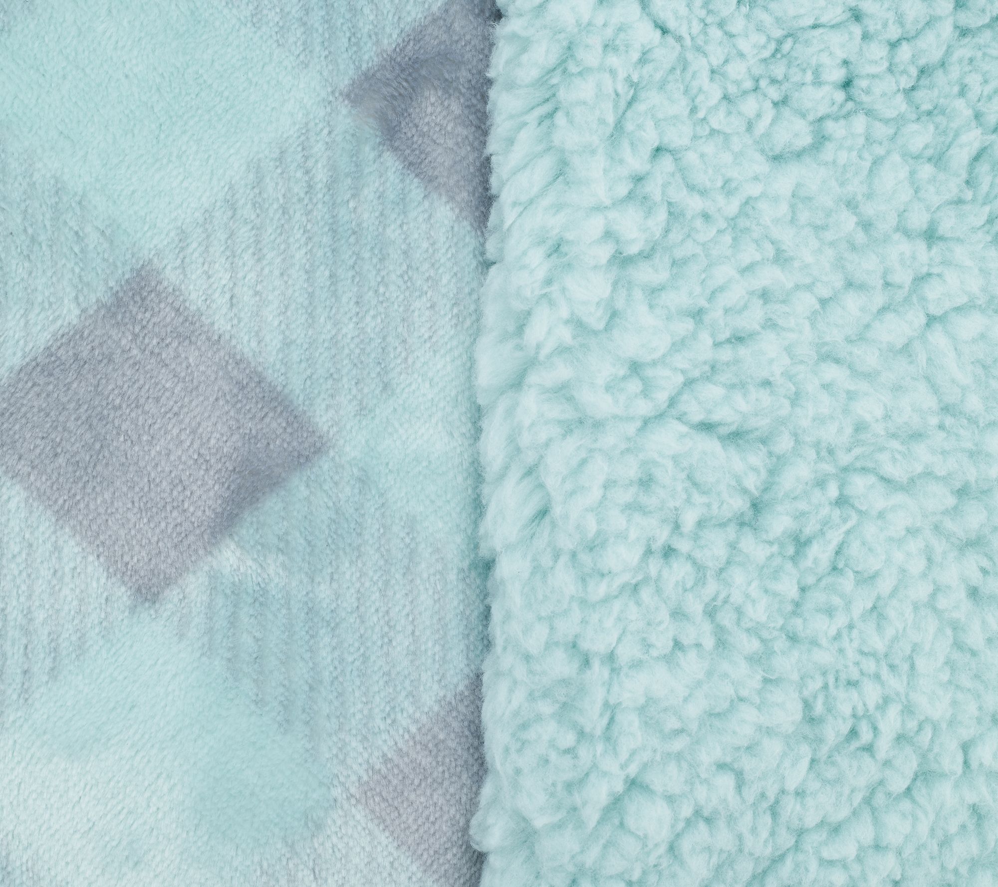 Berkshire Buffalo Velvet Soft Reverse to Sherpa Twin Blanket