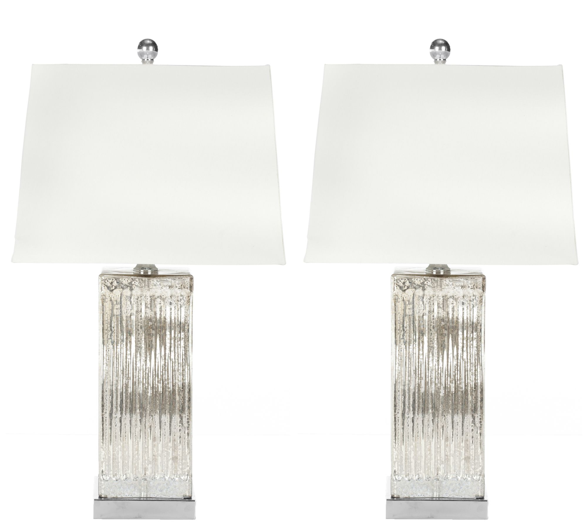 Safavieh Indoor 1-light Clear Rock Crystal Table Lamp (Set of 2). one lamp is broke at the bottom. still useable 