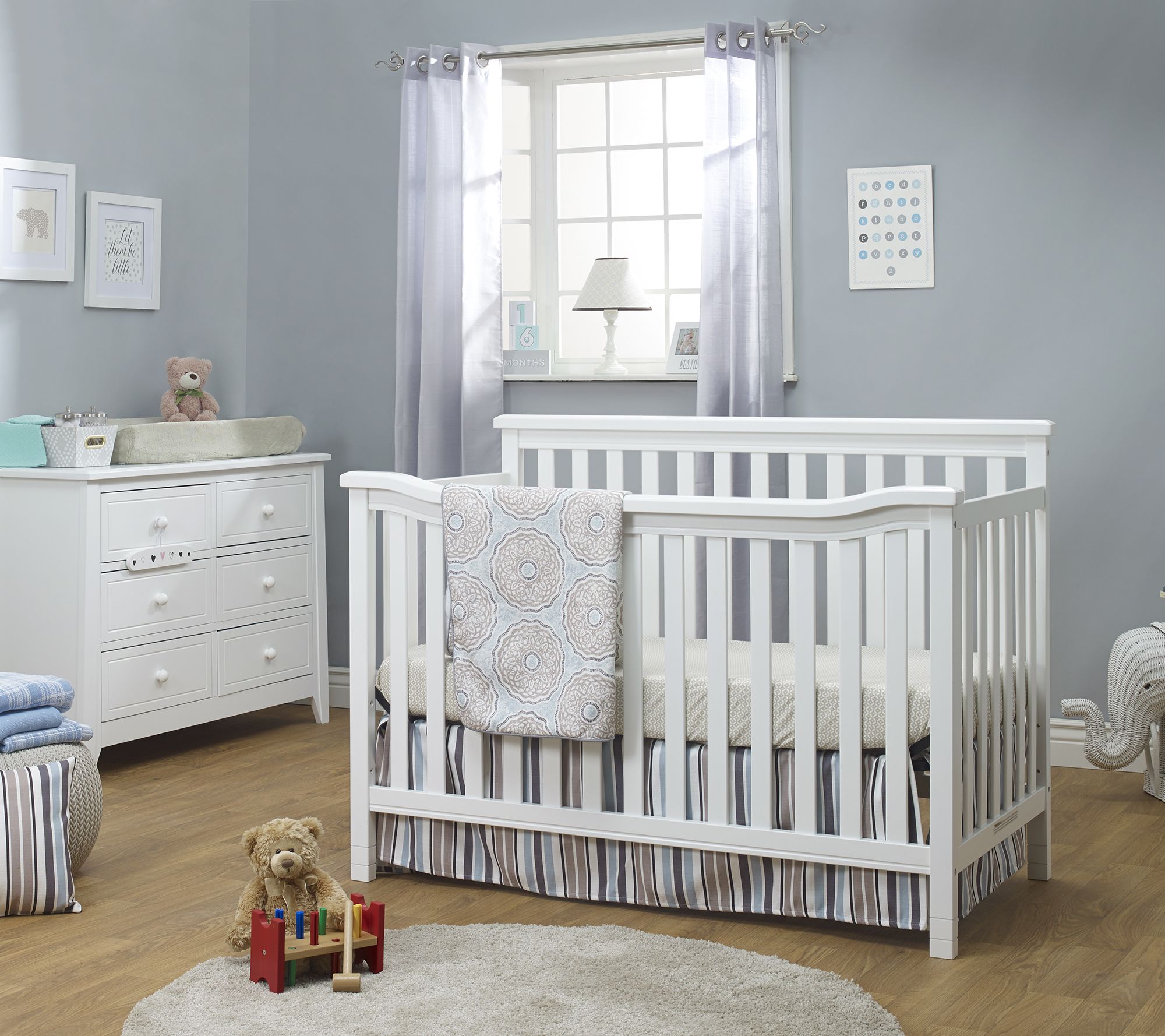 sorelle berkley white crib