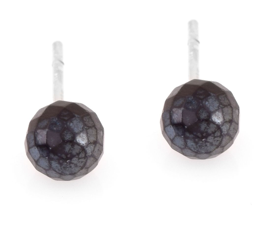 Sterling Silver Coated Black Spinel Stud Earrin s