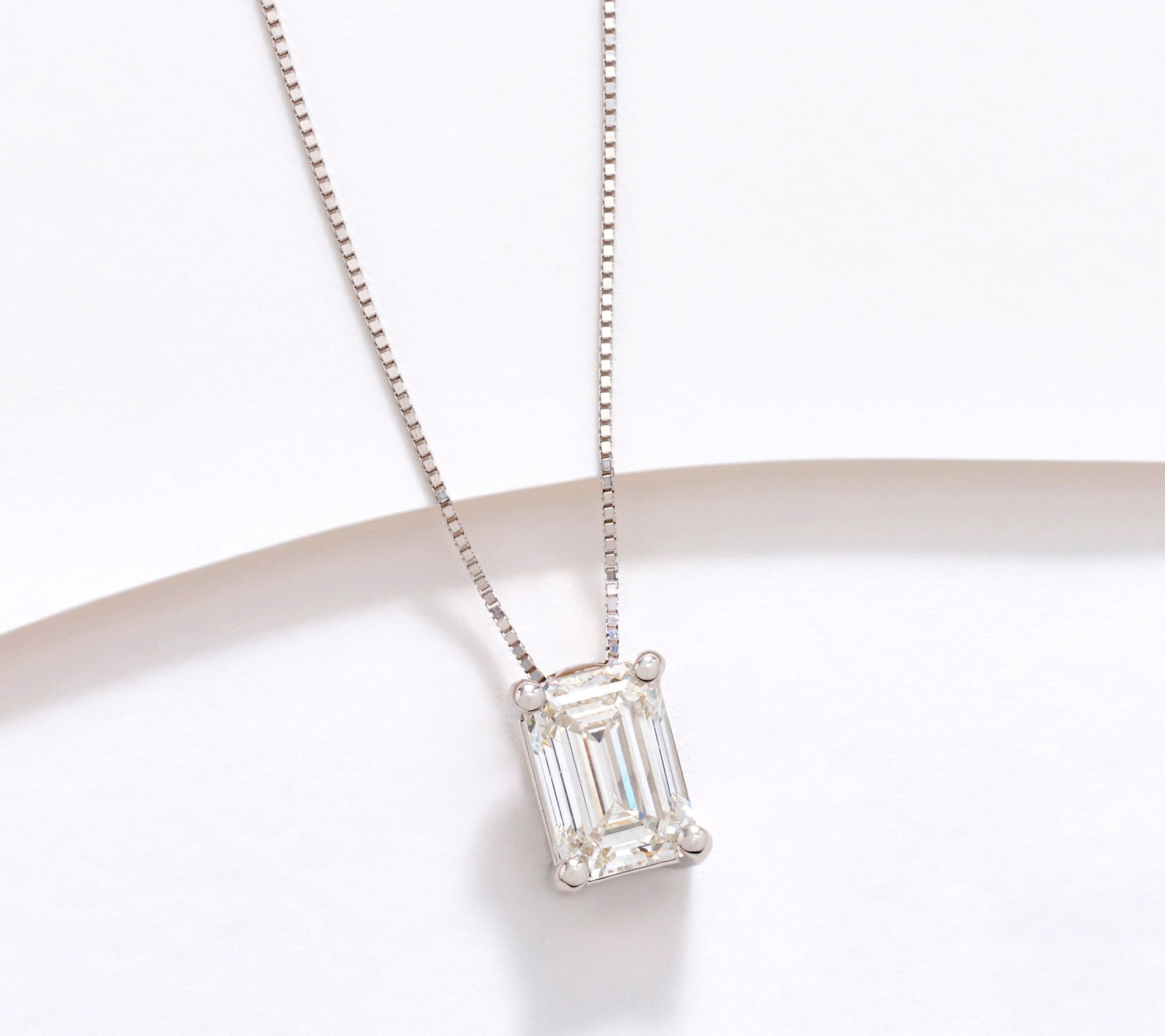 Fire Light Lab Grown Diamond 1ct Solitaire Necklace, 14K