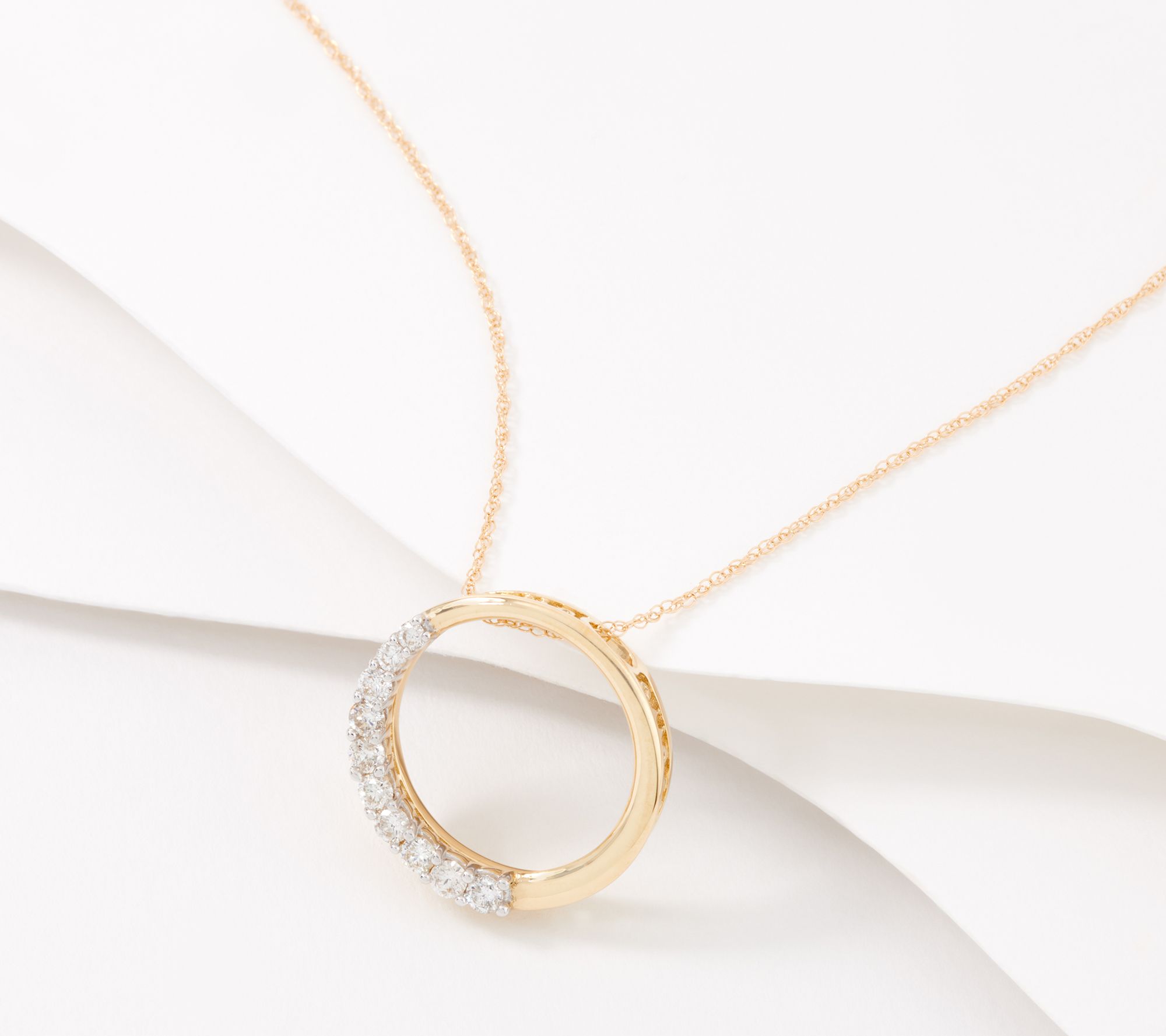 Affinity 14K Gold Diamond Circle Necklace, 1/3cttw