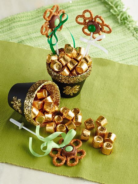 Shamrock Pretzel Pops & Pots of Gold
