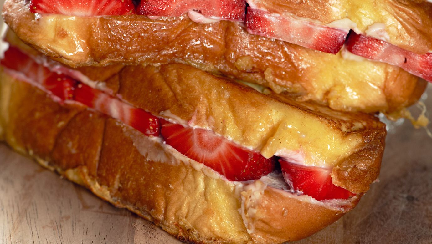 Strawberry-Cream Cheese Stuffed French Toast