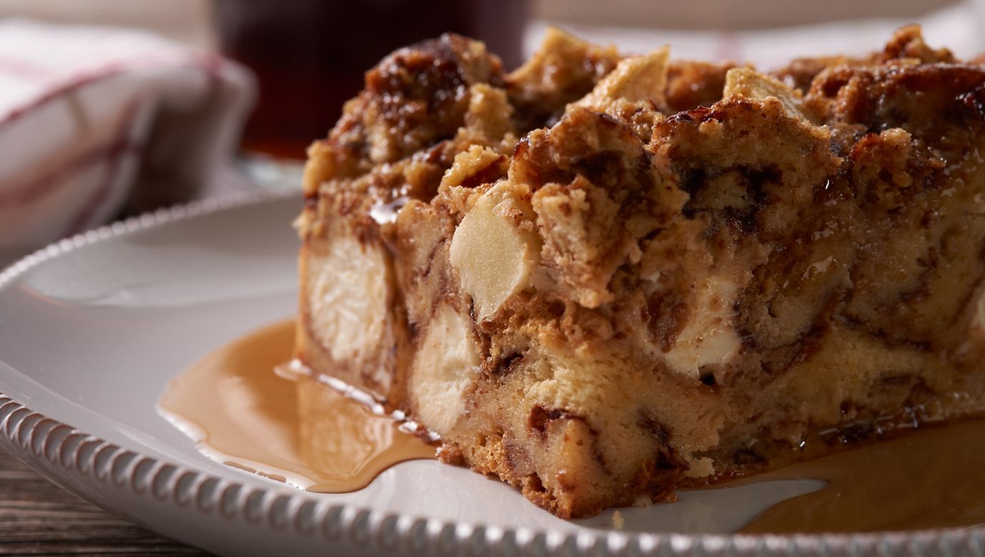 Apple Cinnamon Roll Bread Pudding