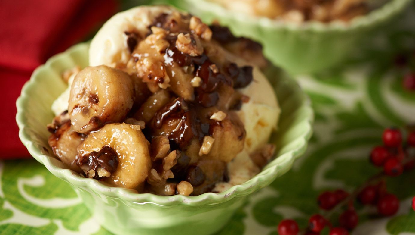 Slow-Cooker Chocolate Bananas Foster