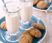 Easy Gingerbread Cookies