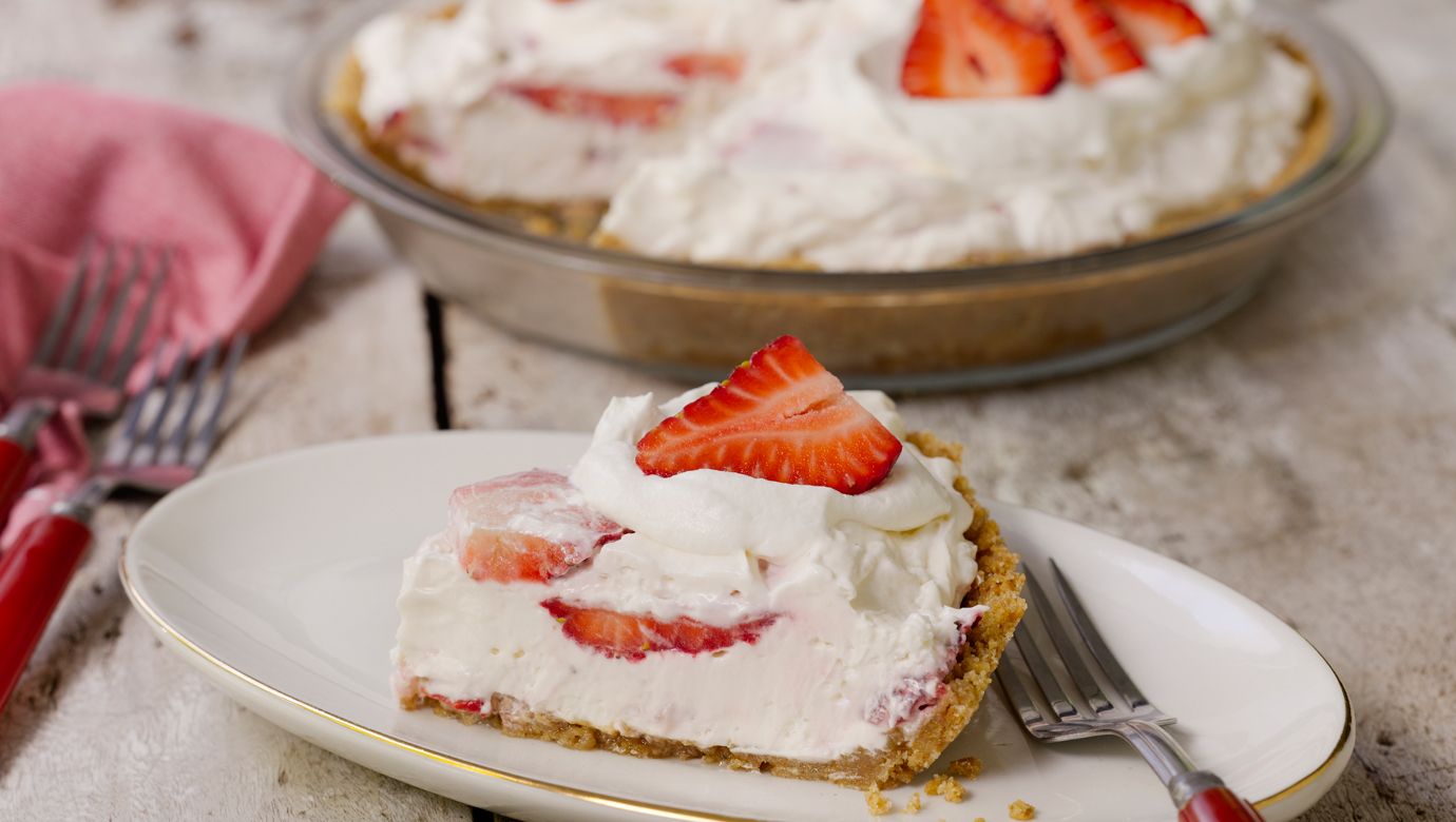 Strawberry Icebox Pie