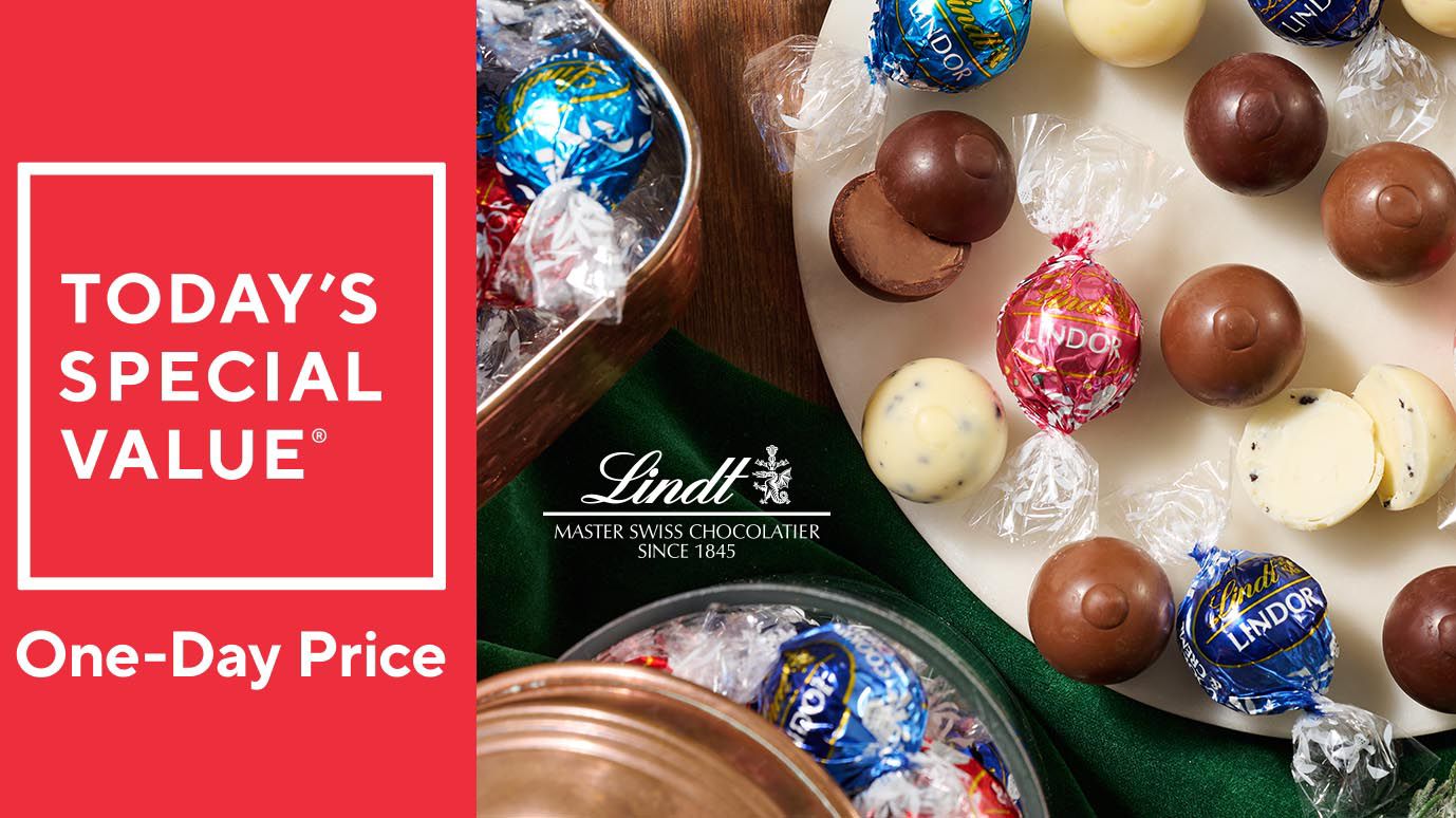 Lindt LINDOR 125 Piece Assorted Truffles with Holiday Box