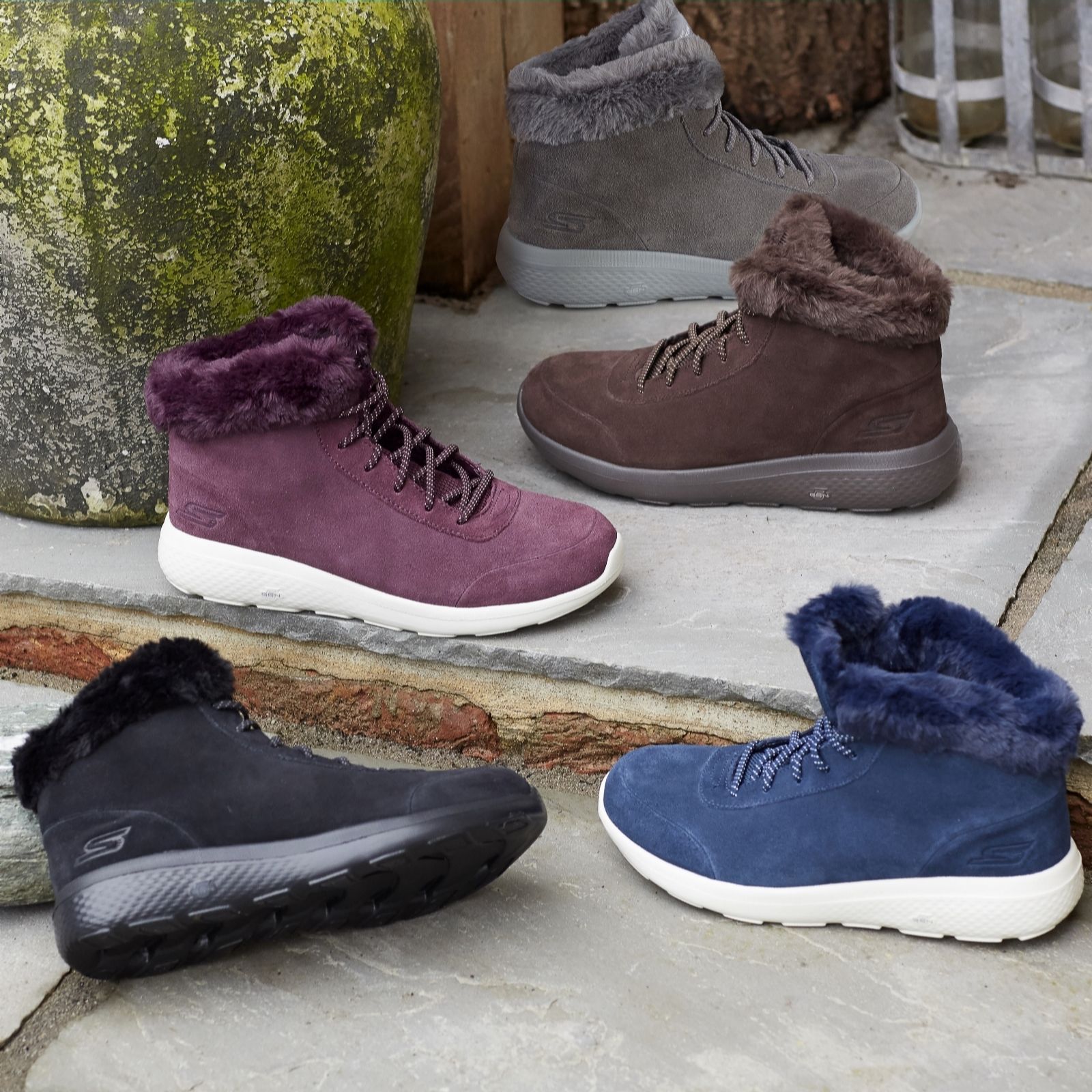 skechers on the go city 2 bungee lace front trainer boot