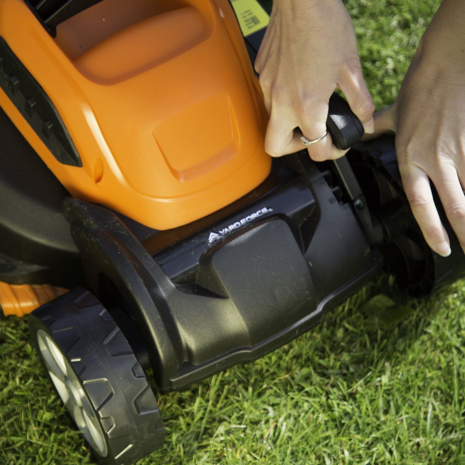 Yard Force 40v 32cm Cordless Lawn Mower with Rear Roller QVC UK