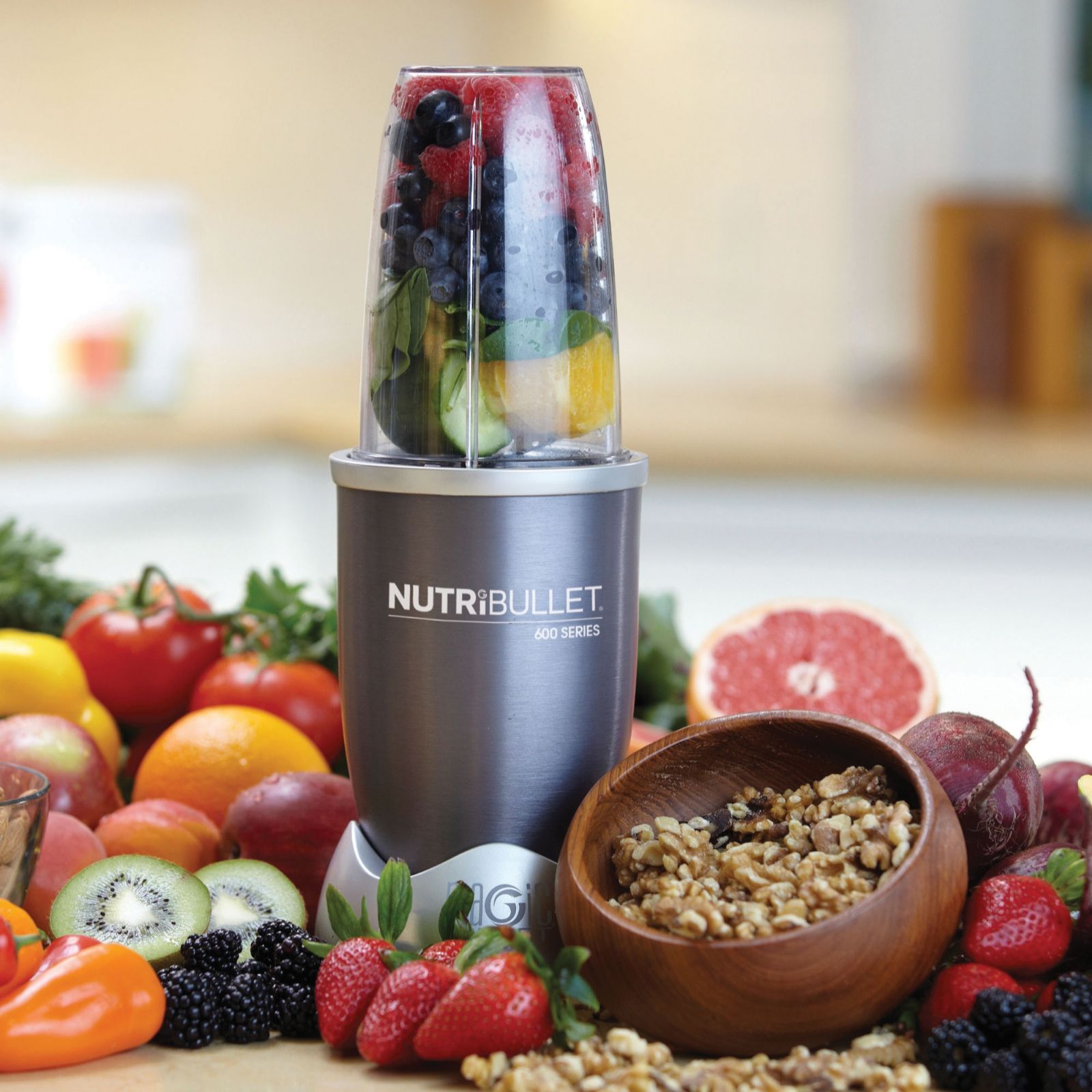 Nutribullet 600 Blender with Recipe Book & Nutriblast Powder QVC UK
