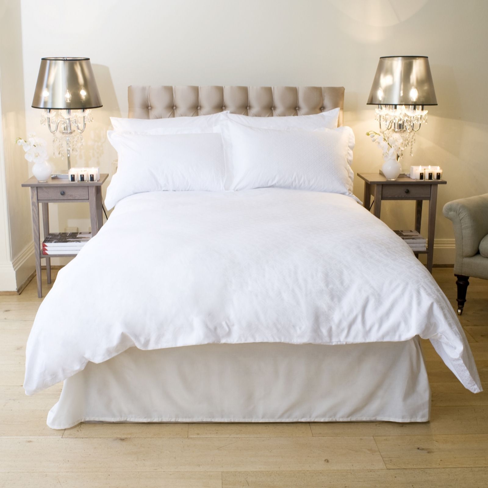 Kelly Hoppen 700TC Egyptian Cotton Mosaic Design 6PC Duvet Set Page 1 QVC UK