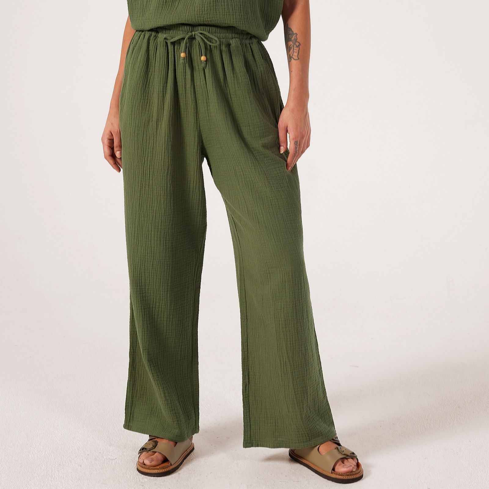 Denim & Co Pure Cotton Textured Pull on Wide Leg Trouser Standard women's