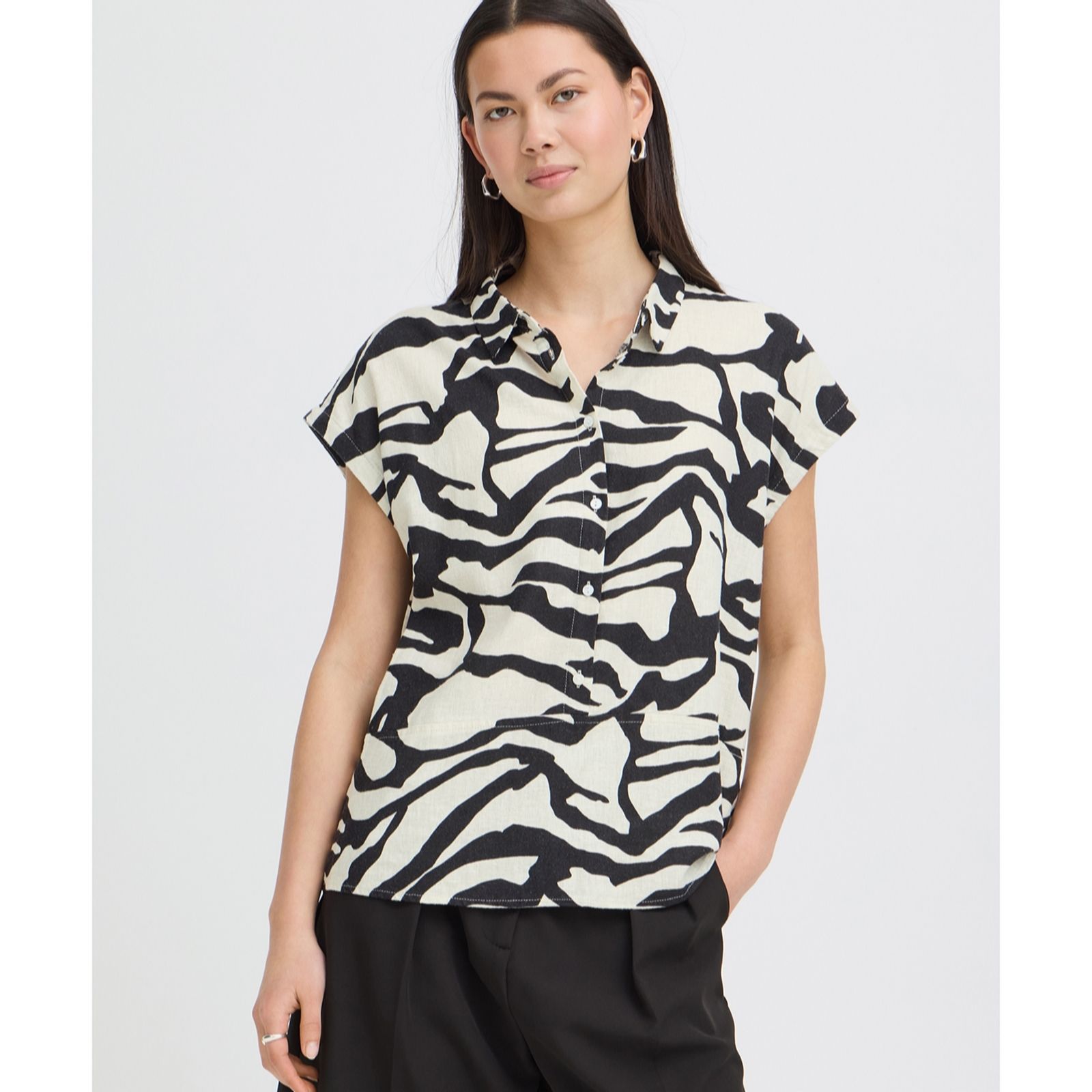 Ichi Animal Print Linno Short Sleeve Linen Blend Shirt