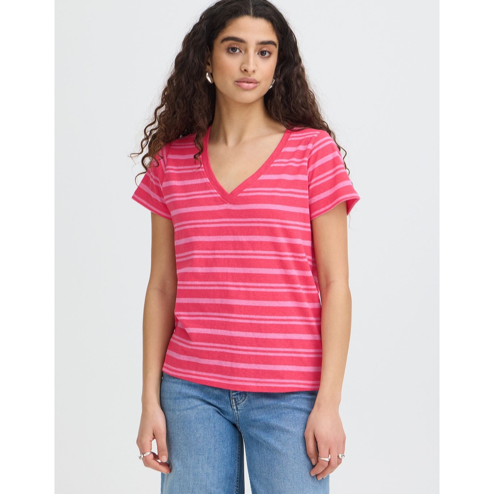 ICHI Yulietta V-Neck Short Sleeve Printed T-shirt women's