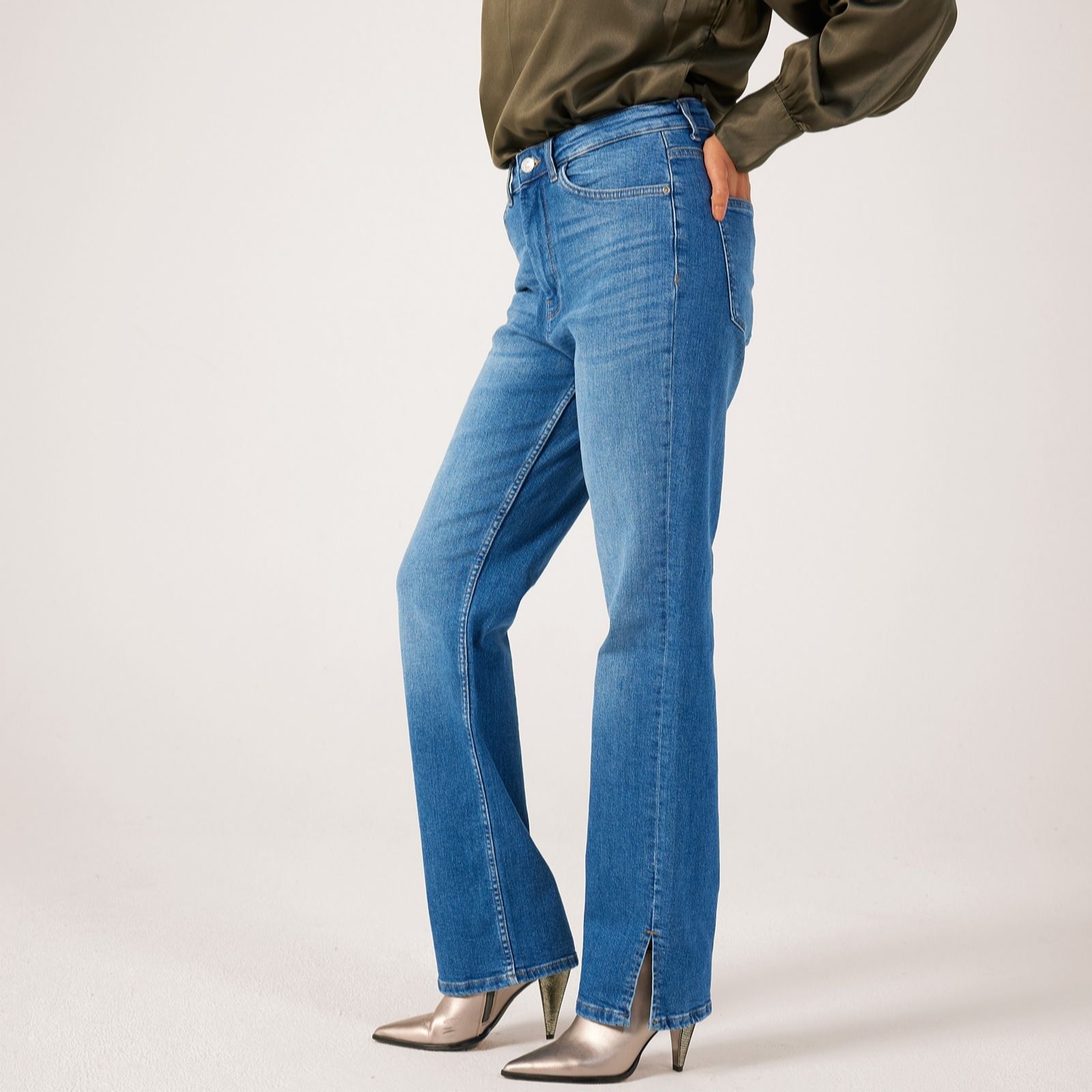 Only Billie Straight Leg Slit Detail Jean
