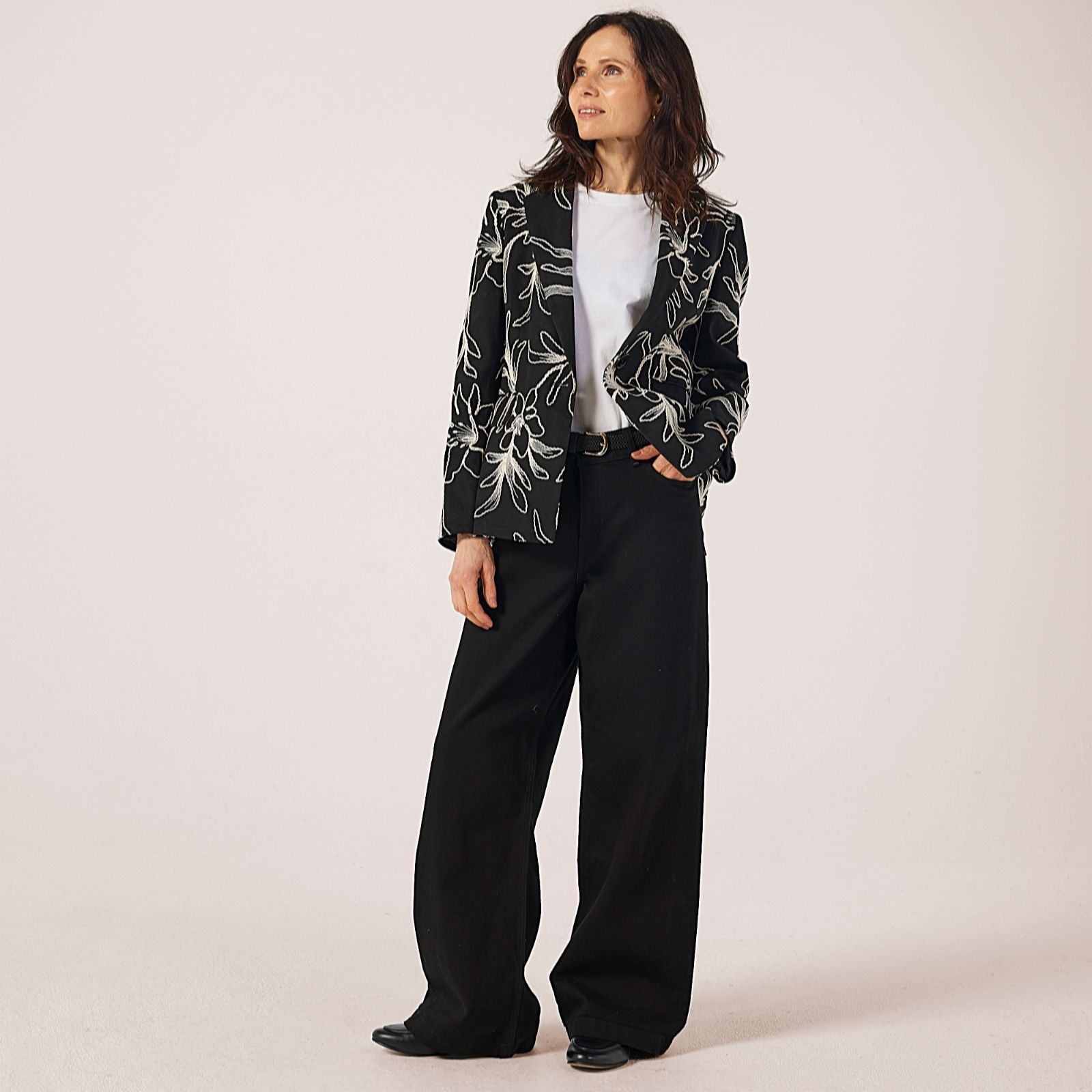 Helene Berman Women's Black 100% Cotton Embroidered Blazer
