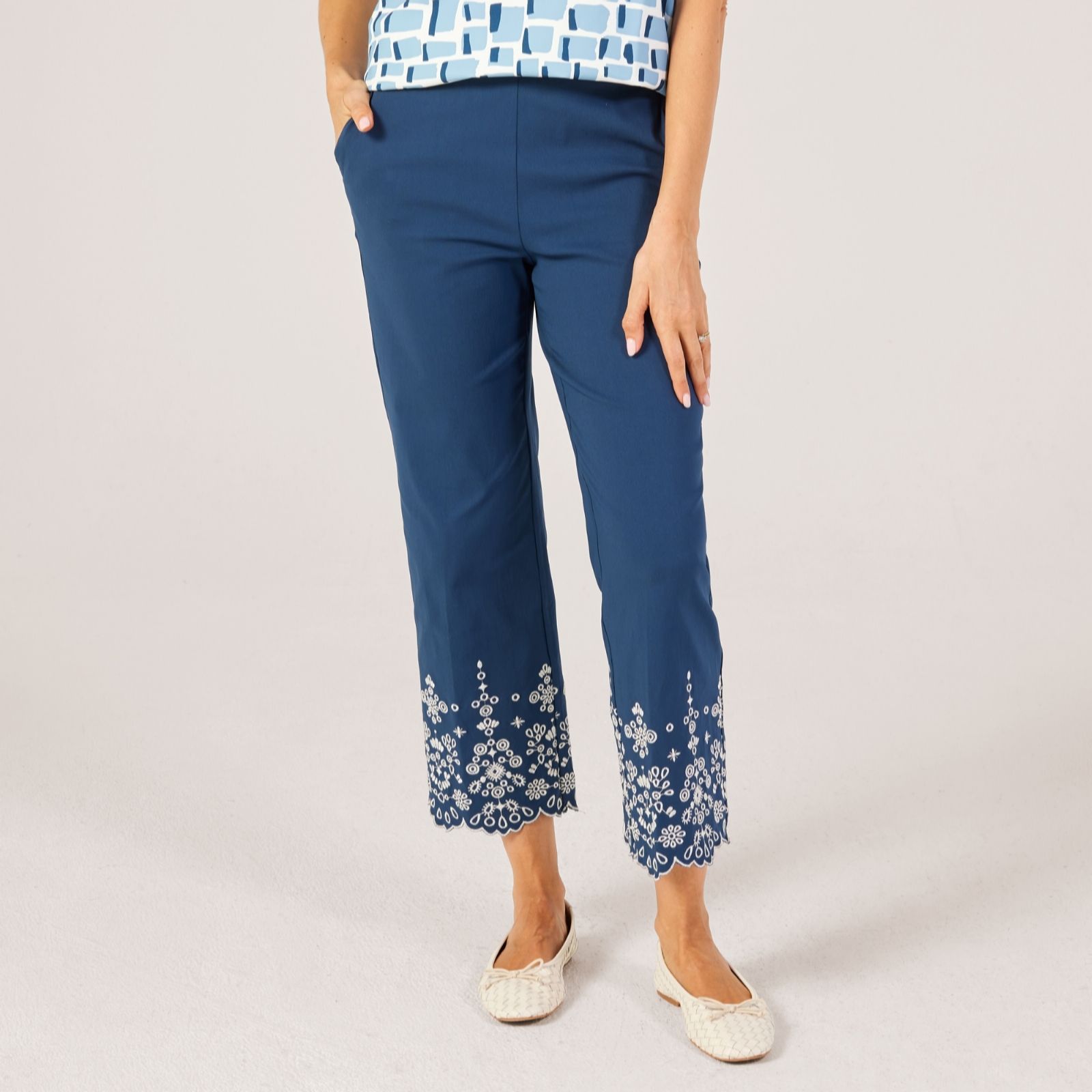 Marlawynne Black Soft Sand Collection Flatterfit Embroidered Pant Standard