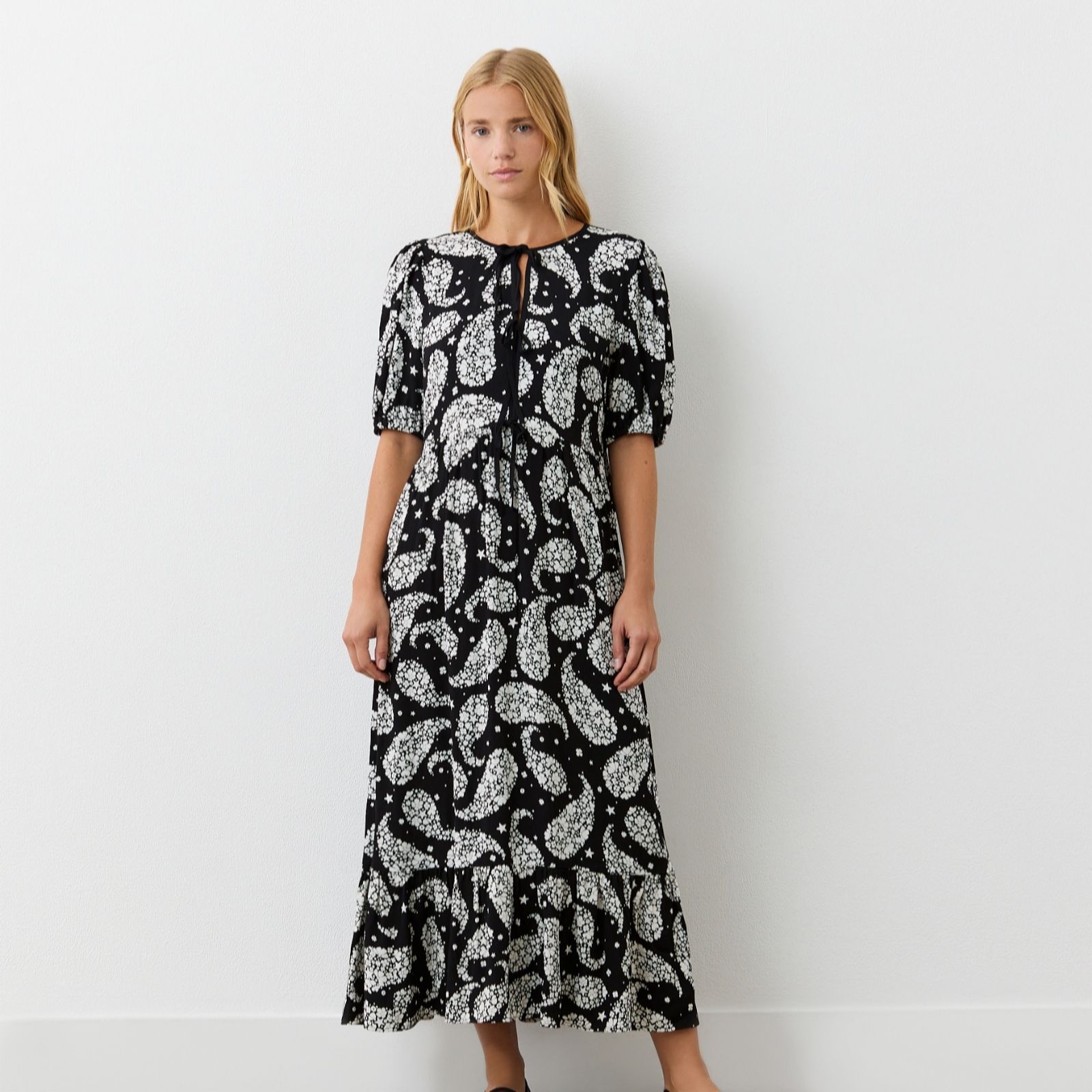 Finery London Cyra Black Paisely Bow Front Dress