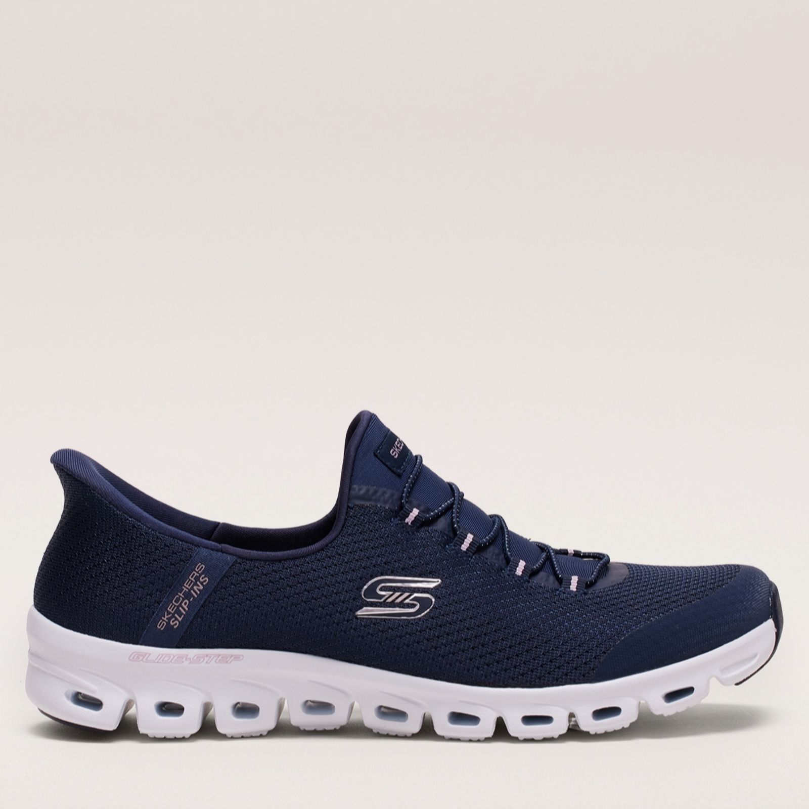 Skechers Black Glide-Step Pursuit Bungee Trainer