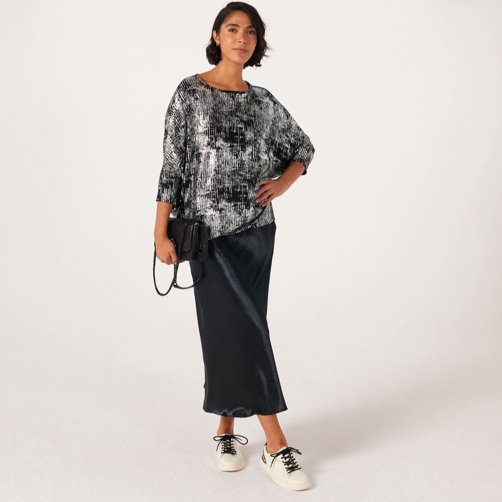 Nina Leonard Black Boat Neck 3/4 Dolman Sleeve Foil Print Tunic
