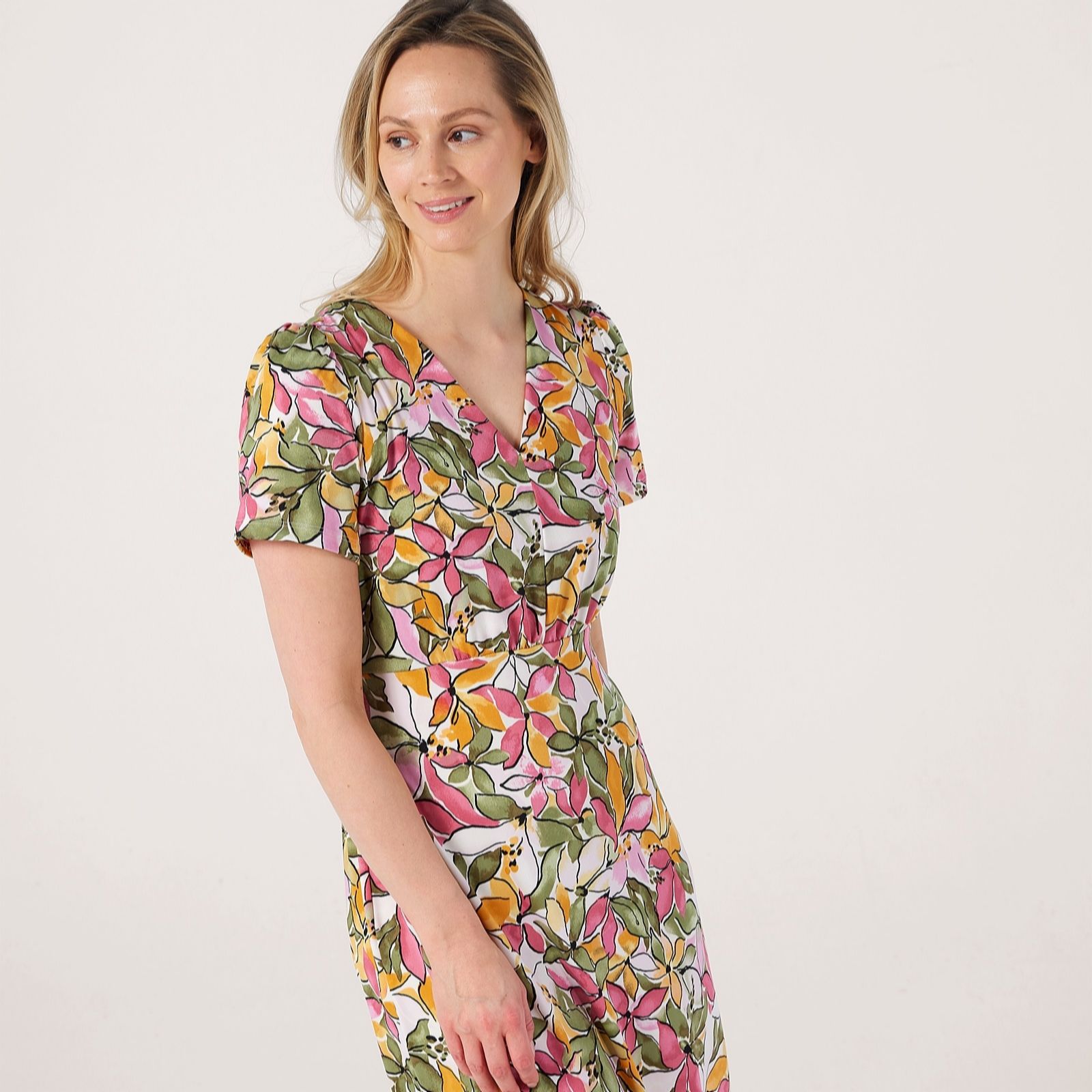 Kim & Co Black,Ecru Printed Brazil Jersey Short Sleeve Midi Dress