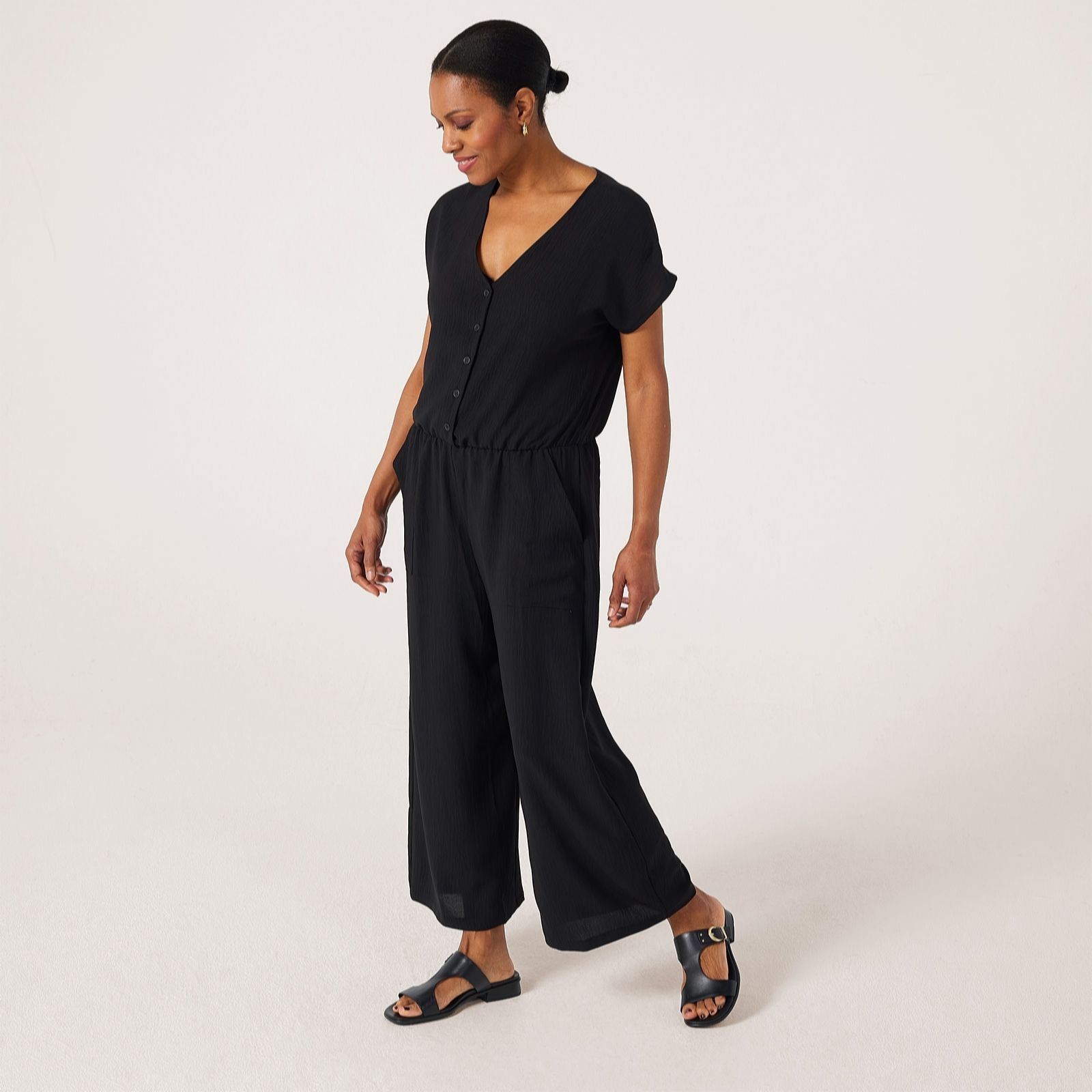 Kim & Co Black Crinkle Poplin Short Sleeve Cropped Standard Jumpsuit
