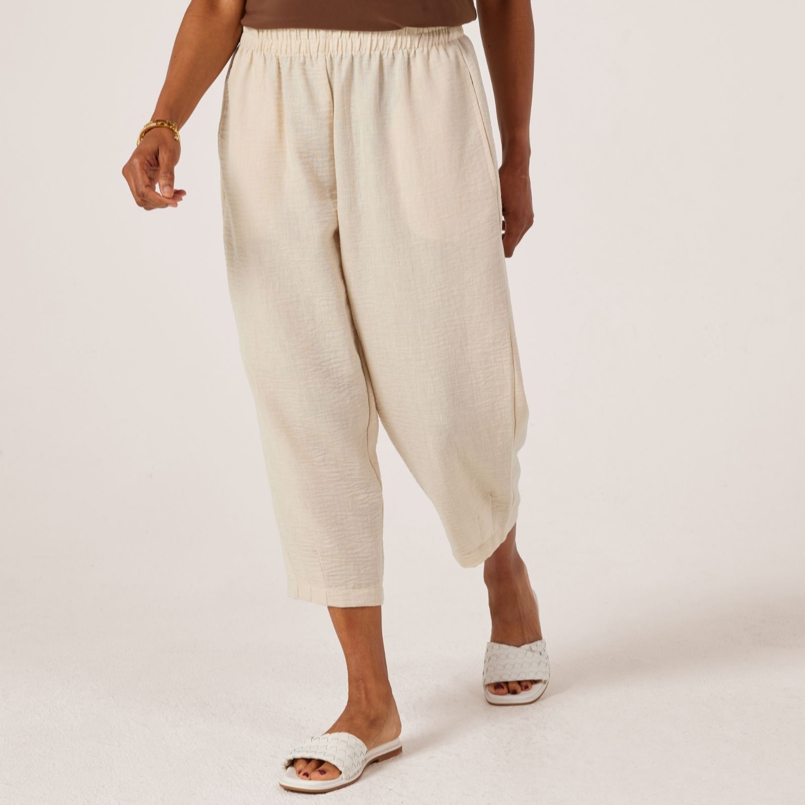 Kim & Co Black Linen Feel Cropped Mila Carrot Petite Trousers